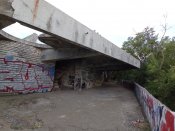 Menší urbex na útesu nad hotelem, opuštěna stavba z výhledem na širé moře v Galata.