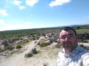 Geologické památky v areálu zvaném Pobiti Kamani.