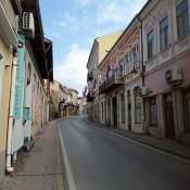 Jedna z ulic ve Veliko Tarnovo.