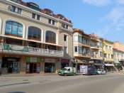 Ulice v městě Veliko Tarnovo.