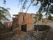 Cesta od středověkého přístaviště směrem k hradu na poloostrově v Alanya.